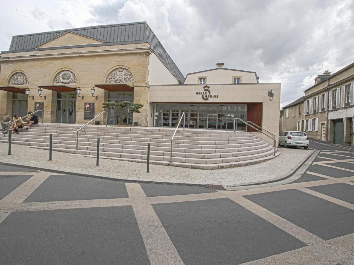 Modern Apartment In Bayeux Near Tapestry Museum Екстер'єр фото